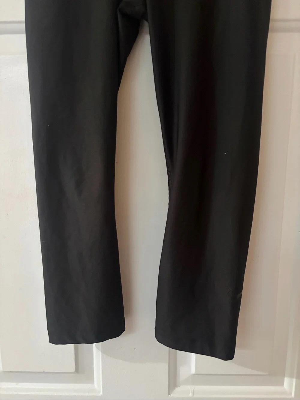 Nike Dri Fit Black Crop Leggings. Size medium.
